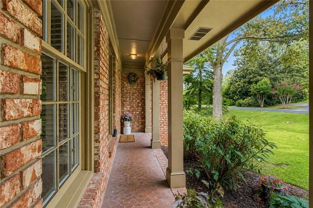 702 Highview Drive SE, Smyrna, GA 30082