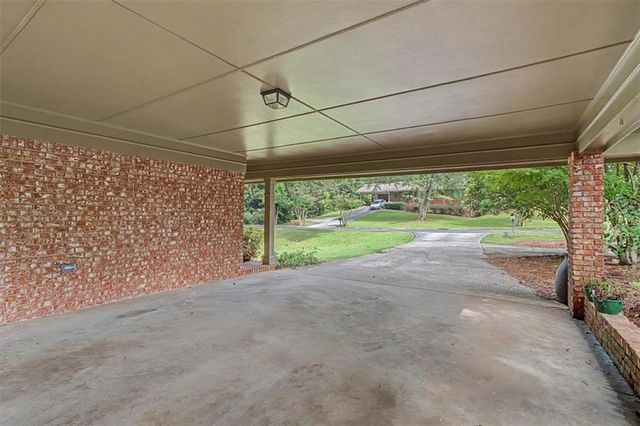 702 Highview Drive SE, Smyrna, GA 30082
