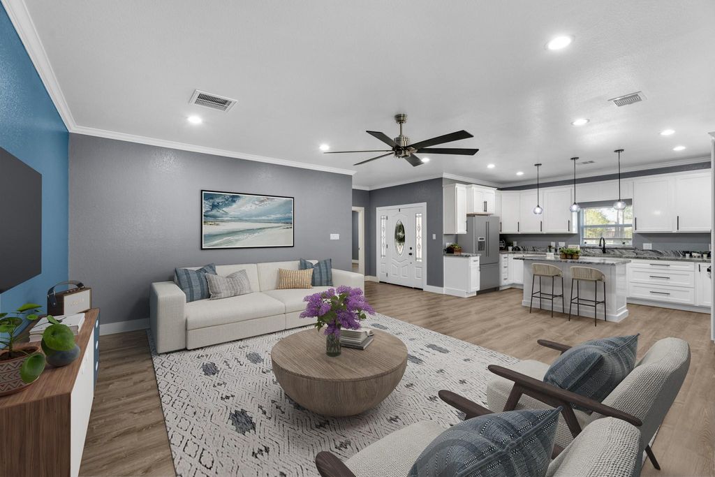 321 Briarwood Drive, Baytown, TX 77520