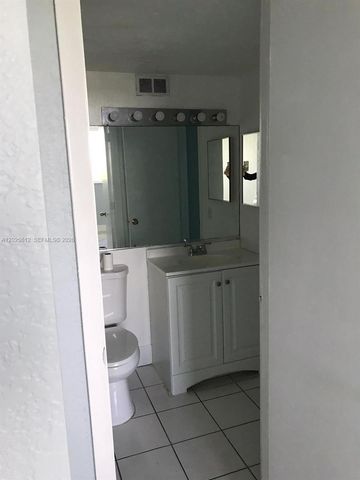 1251 NE 108th St 612, Miami, FL 33161