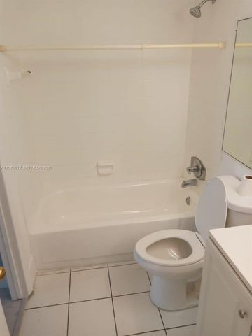 1251 NE 108th St 612, Miami, FL 33161