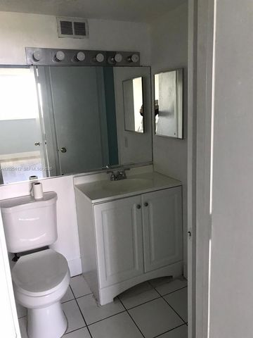 1251 NE 108th St 612, Miami, FL 33161