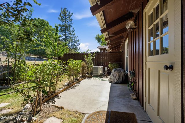 5 Meadow Lakes Drive, Tehachapi, CA 93561