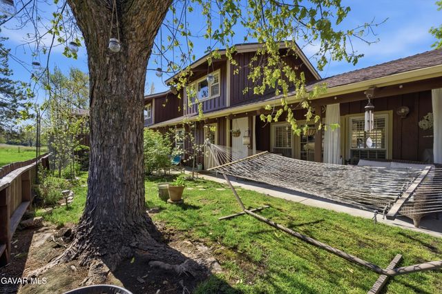 5 Meadow Lakes Drive, Tehachapi, CA 93561