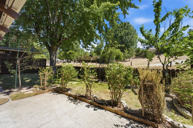 5 Meadow Lakes Drive, Tehachapi, CA 93561
