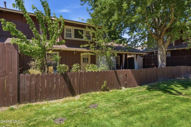 5 Meadow Lakes Drive, Tehachapi, CA 93561