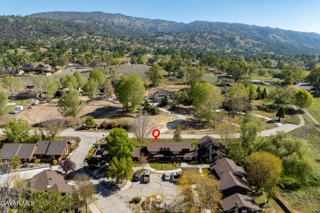 5 Meadow Lakes Drive, Tehachapi, CA 93561