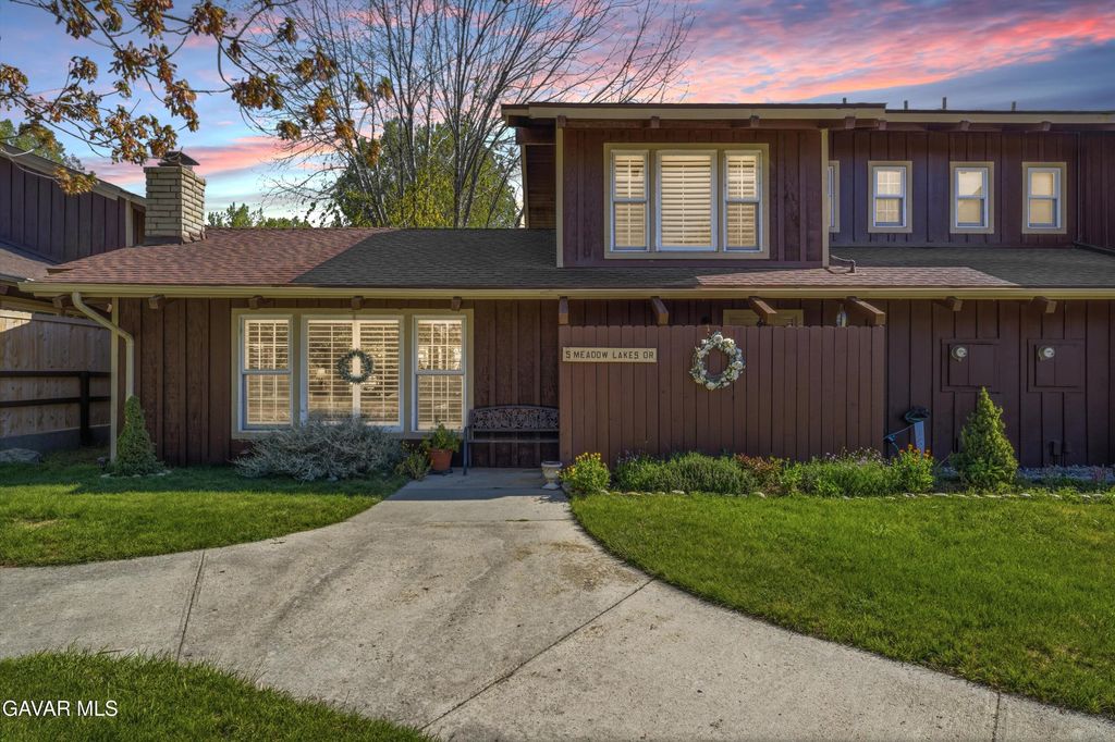 5 Meadow Lakes Drive, Tehachapi, CA 93561