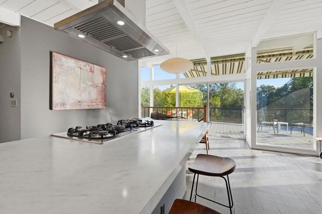 411 Glenwood Avenue, Woodside, CA 94062