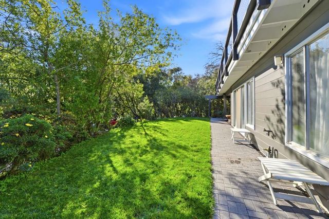 411 Glenwood Avenue, Woodside, CA 94062