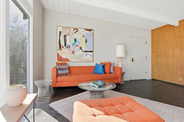 411 Glenwood Avenue, Woodside, CA 94062