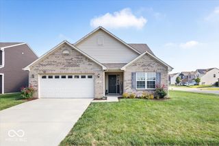 892 Coralberry Lane, Greenwood, IN 46143