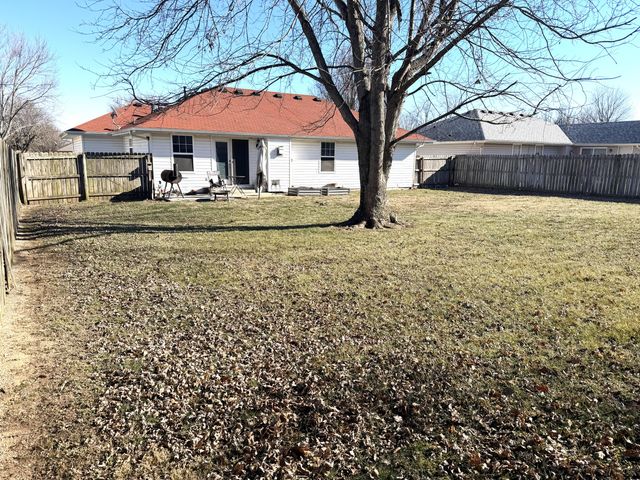 1707 S Miller Road, Springfield, MO 65802