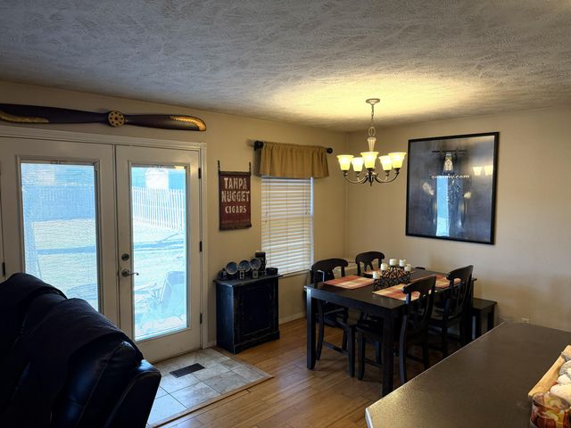 1707 S Miller Road, Springfield, MO 65802