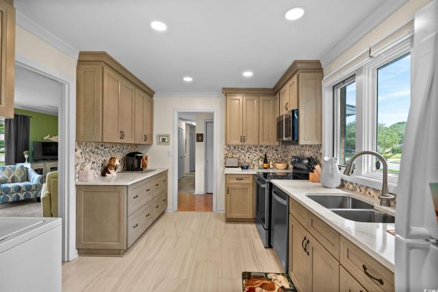 645 Hemlock Ave., Myrtle Beach, SC 29577