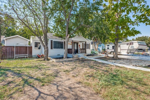 1914 Glenfield Avenue, Dallas, TX 75224