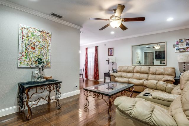 1914 Glenfield Avenue, Dallas, TX 75224