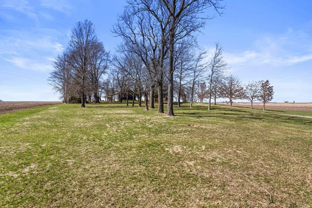 3335 County Road 300 E, Foosland, IL 61845