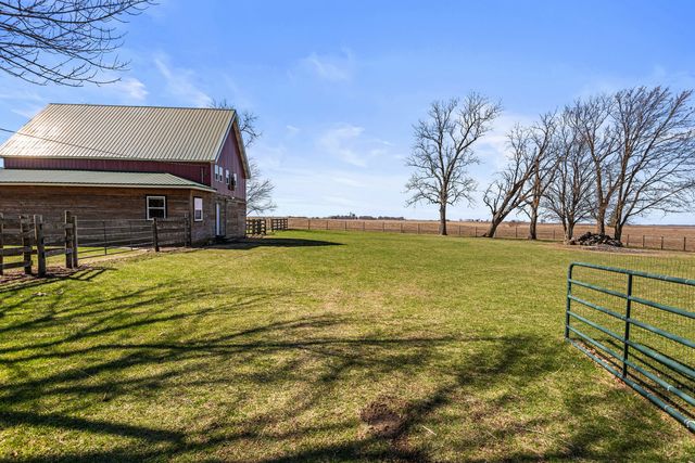 3335 County Road 300 E, Foosland, IL 61845