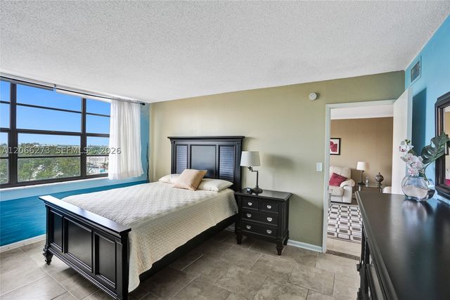 1401 N Riverside Dr 1005, Pompano Beach, FL 33062