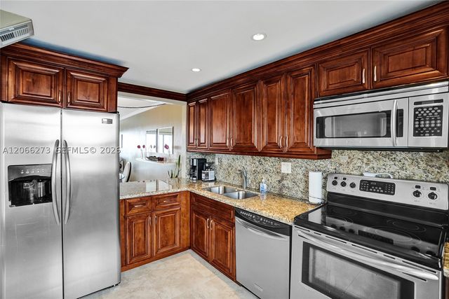 1401 N Riverside Dr 1005, Pompano Beach, FL 33062
