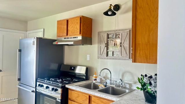 5133 Pikes Peak Drive, El Paso, TX 79904