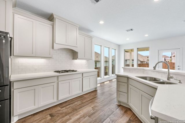 6594 Mason Valley, Schertz, TX 78108
