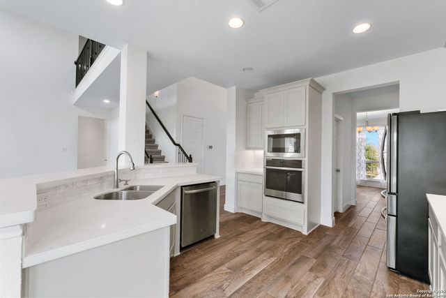 6594 Mason Valley, Schertz, TX 78108