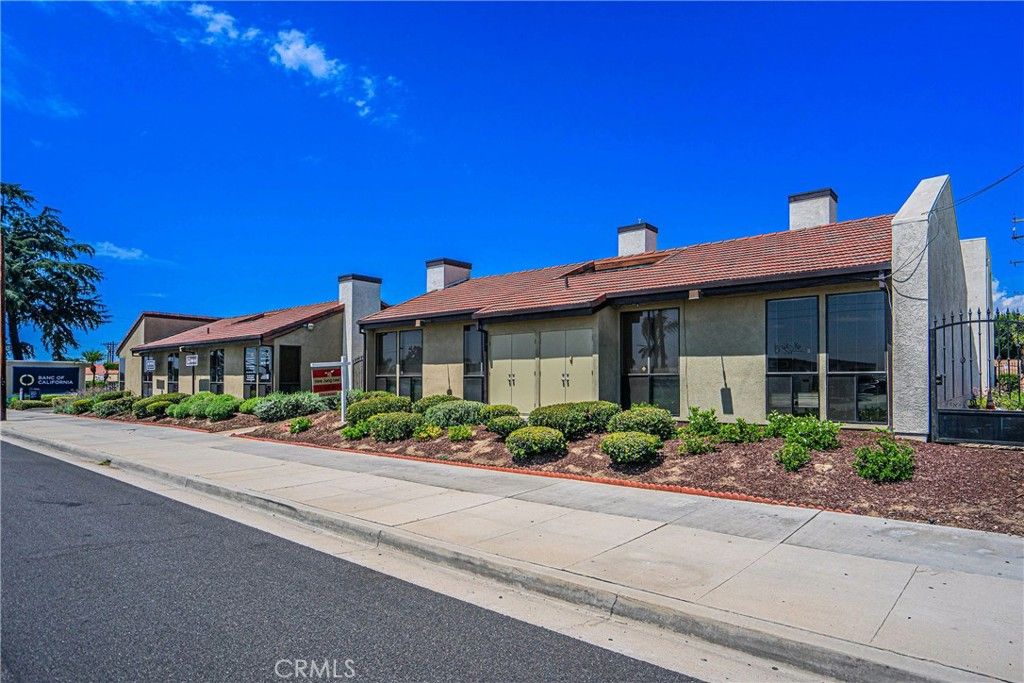 461 E Whittier Boulevard, La Habra, CA 90631