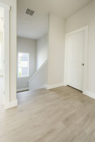 1027 Mustang Trail, Granbury, TX 76049