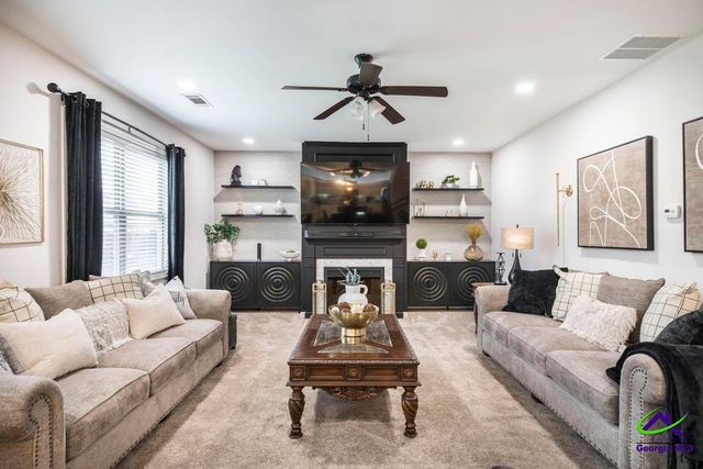 105 Savannah Court, Byron, GA 31008