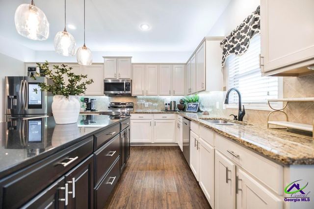 105 Savannah Court, Byron, GA 31008