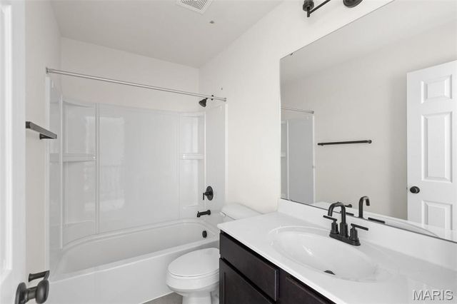 212 Noser Drive, Florissant, MO 63031