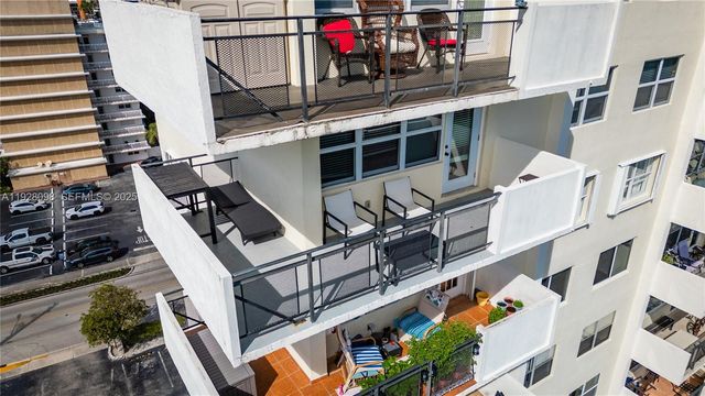 401 Golden Isles Dr 1012, Hallandale Beach, FL 33009