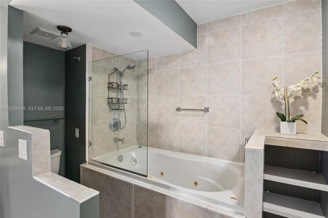 401 Golden Isles Dr 1012, Hallandale Beach, FL 33009