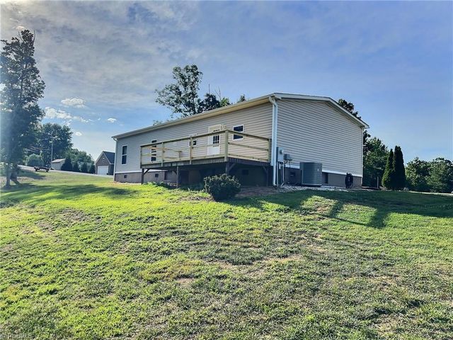 202 Clover Valley Drive, North Wilkesboro, NC 28659