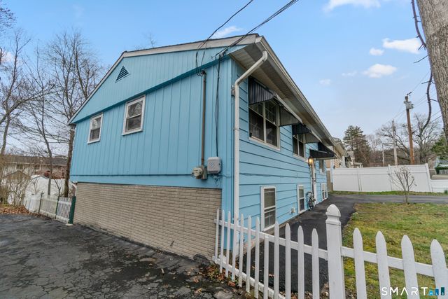 75 Wenham Street, West Haven, CT 06516