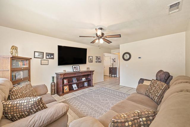 5460 Paragon St, Rocklin, CA 95677