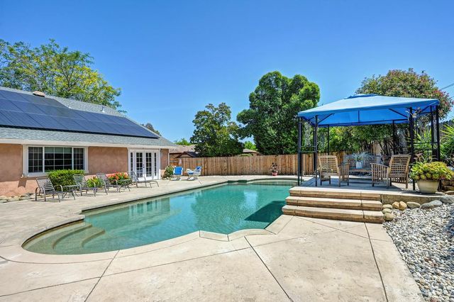 5460 Paragon St, Rocklin, CA 95677