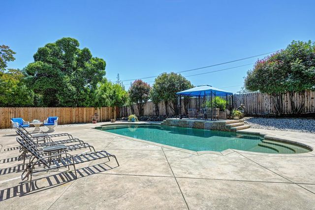 5460 Paragon St, Rocklin, CA 95677