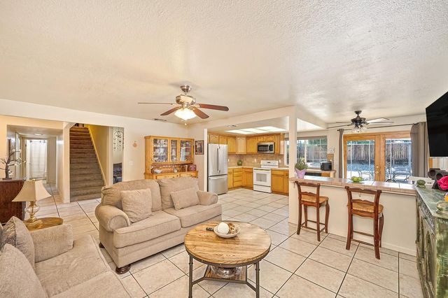 5460 Paragon St, Rocklin, CA 95677