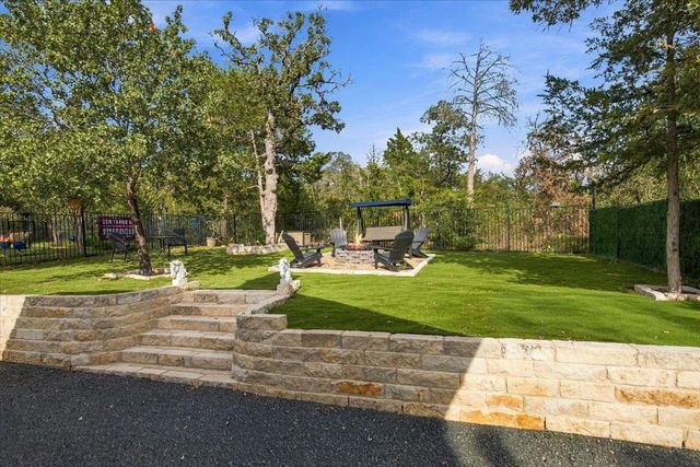 111 Loysoya ST, Bastrop, TX 78602