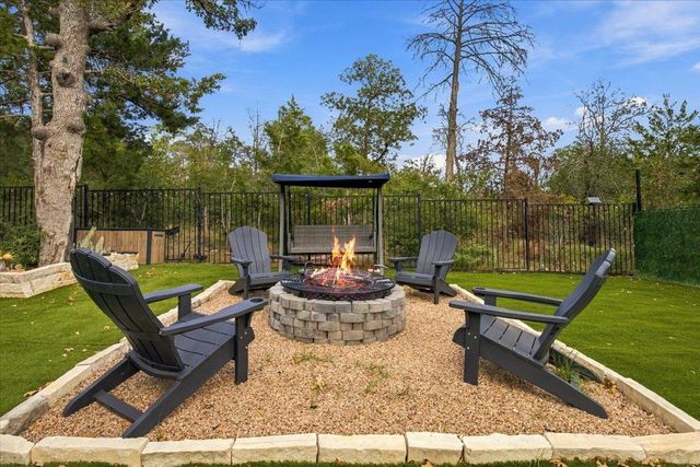 111 Loysoya ST, Bastrop, TX 78602