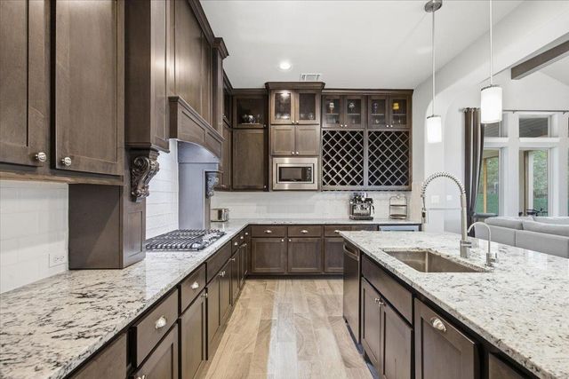 111 Loysoya ST, Bastrop, TX 78602
