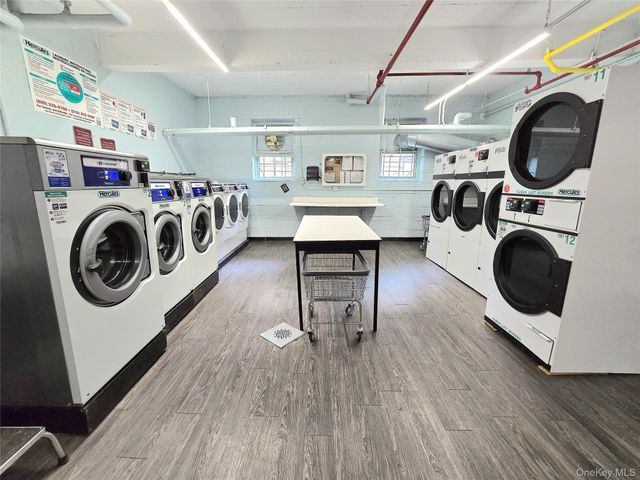 89-40 151 5B, Howard Beach, NY 11414