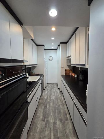 89-40 151 5B, Howard Beach, NY 11414