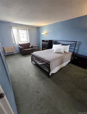 89-40 151 5B, Howard Beach, NY 11414