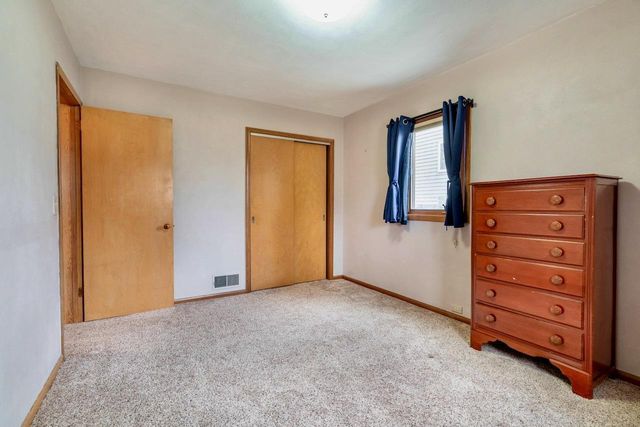 413 E St. Charles Avenue, Fergus Falls, MN 56537