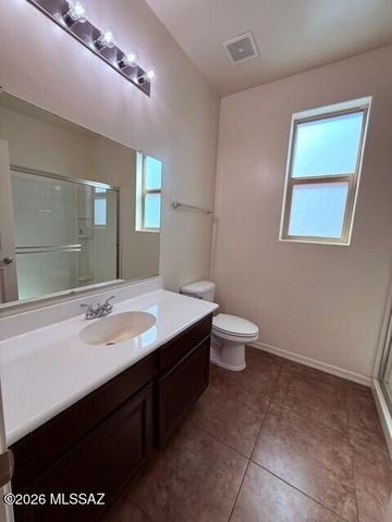 8370 N Ponderosa Pine Place, Tucson, AZ 85743