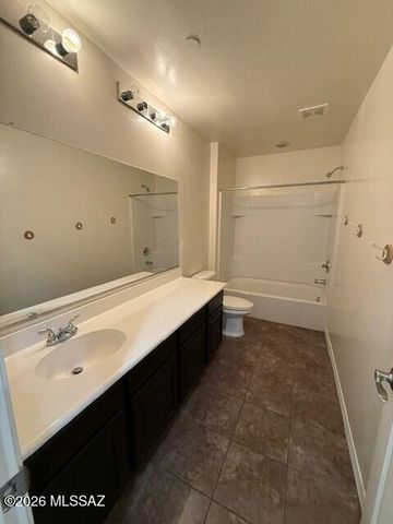 8370 N Ponderosa Pine Place, Tucson, AZ 85743
